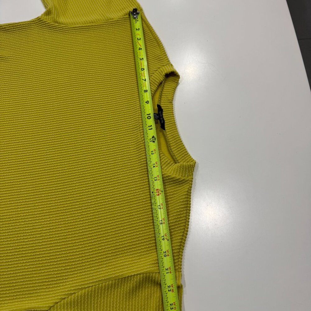 Lime/Yellow Ribbed Short SET NEW, Size M - Picture 12 of 14
